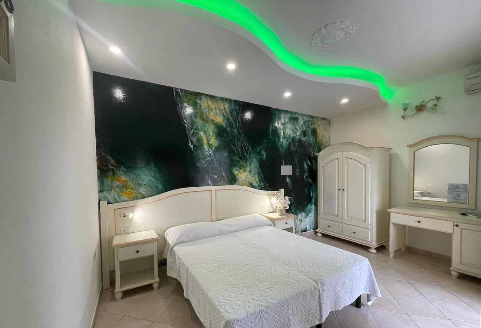 Hotel Pedra Niedda Budoni Kültér fotó