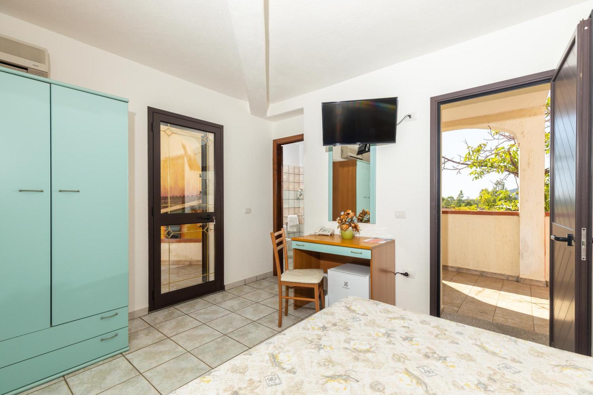 Hotel Pedra Niedda Budoni Kültér fotó