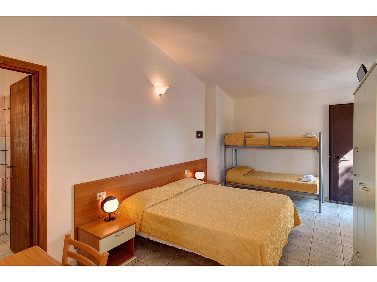 Hotel Pedra Niedda Budoni Kültér fotó